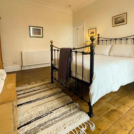 Deerness, 4Star Gold Award 2024, Whitby Villa ภายนอก รูปภาพ